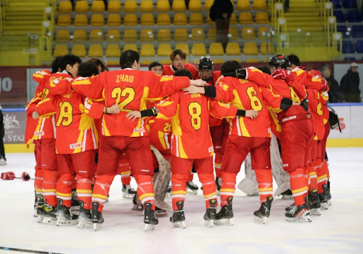 曼纳：冬窗是一个机会，中场是我们的引援关注重点